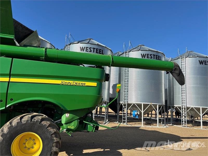 John Deere S680 Skurtreskere