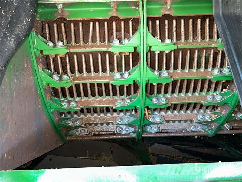 John Deere S680 حصادات