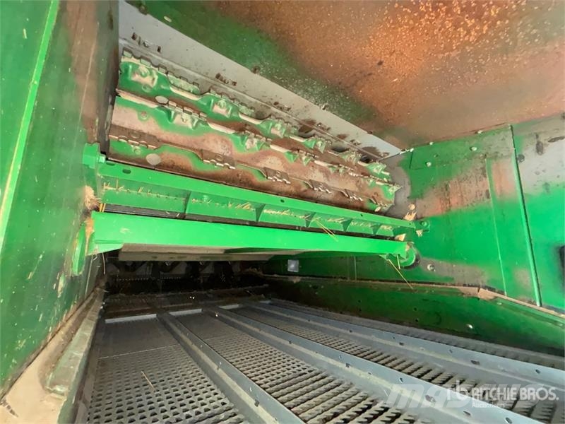 John Deere S680 Mejetærskere
