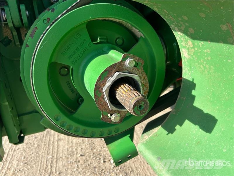 John Deere S680 حصادات