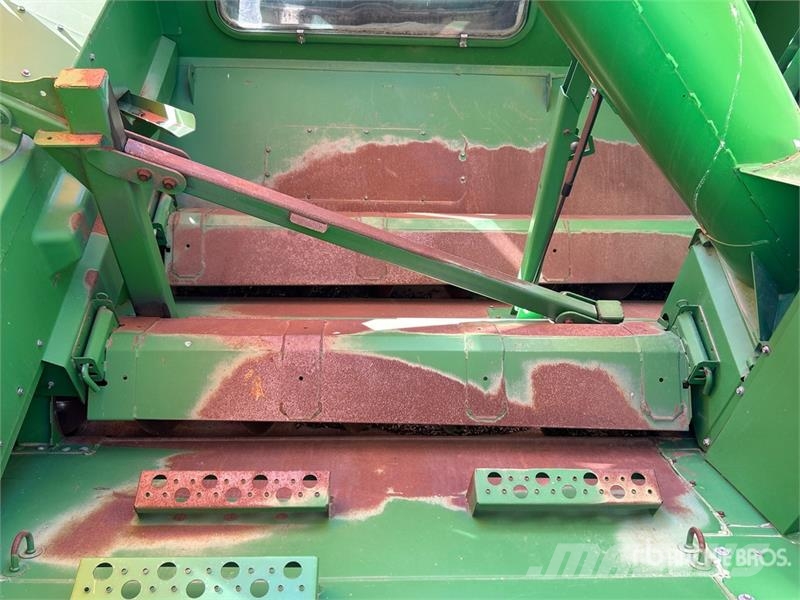 John Deere S680 Kombajni