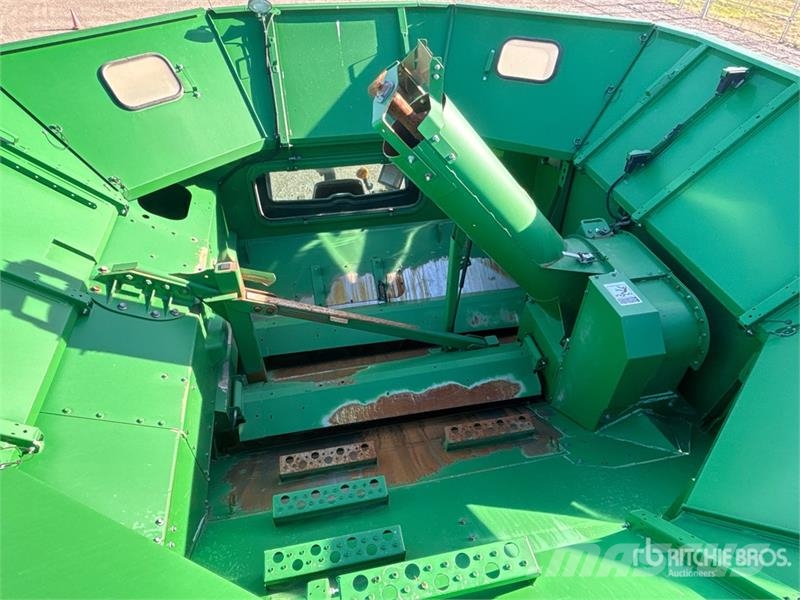 John Deere S680 حصادات