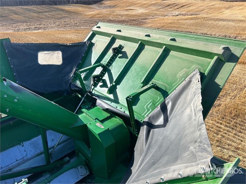 John Deere S680 حصادات