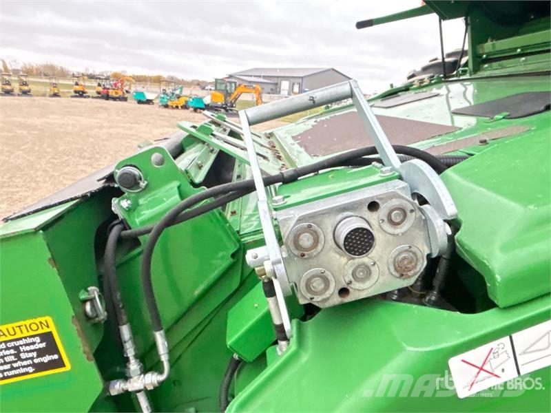 John Deere S680 Kombájnok