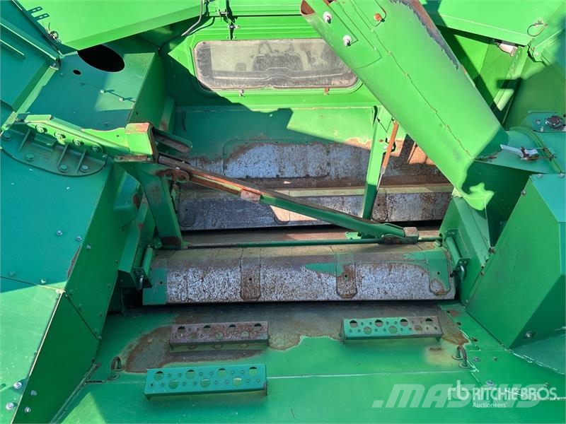 John Deere S680 Maaidorsmachines