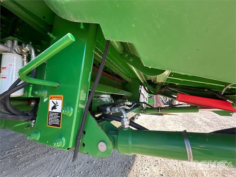 John Deere S680 حصادات