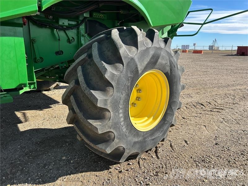 John Deere S680 Maaidorsmachines