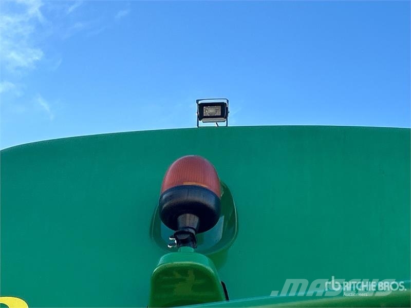 John Deere S680 حصادات