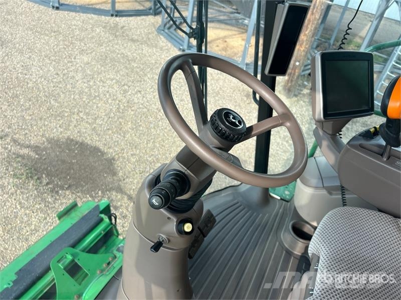 John Deere S680 Mähdrescher