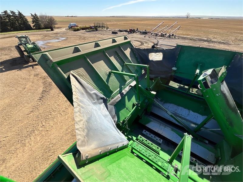 John Deere S680 Kombájnok