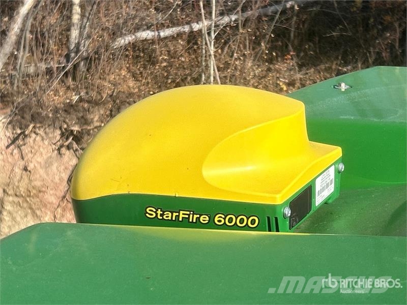 John Deere S680 حصادات
