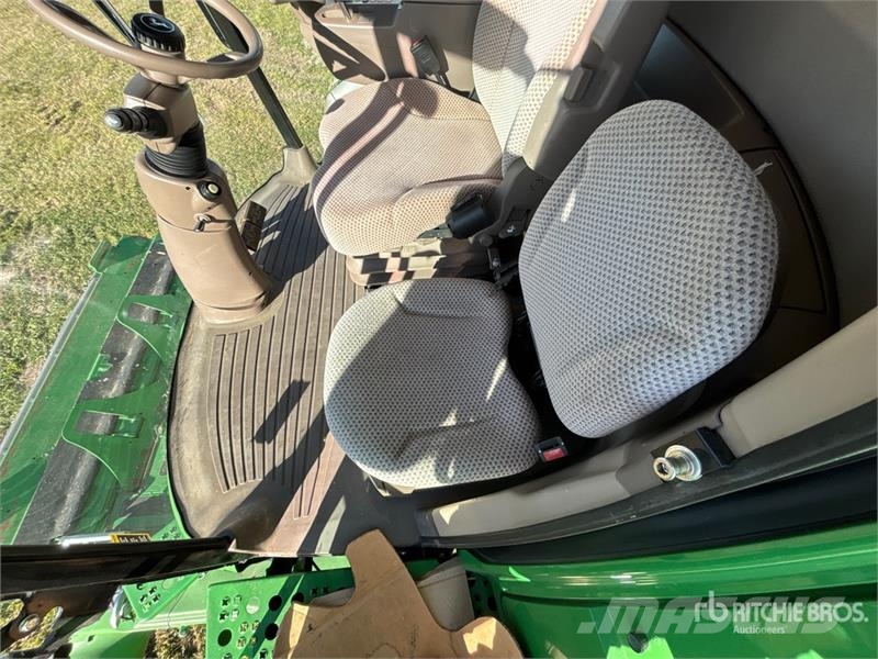 John Deere S680 Mietitrebbiatrici