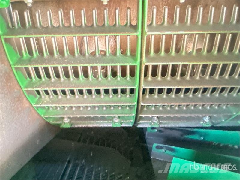 John Deere S680 حصادات