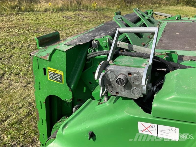 John Deere S680 Mietitrebbiatrici