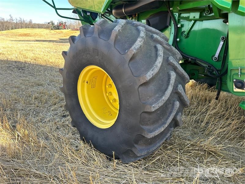 John Deere S680 حصادات