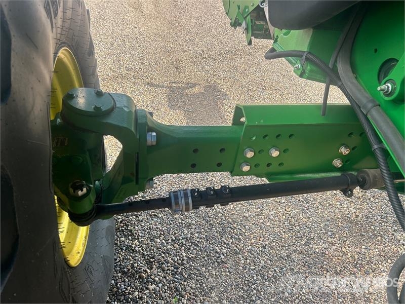 John Deere S680 Mähdrescher