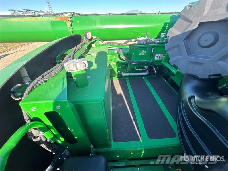 John Deere S680 حصادات