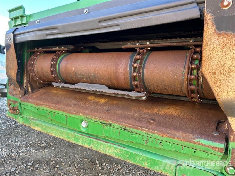 John Deere S680 حصادات