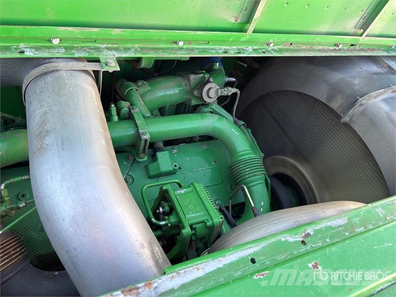 John Deere S680 Kombájnok