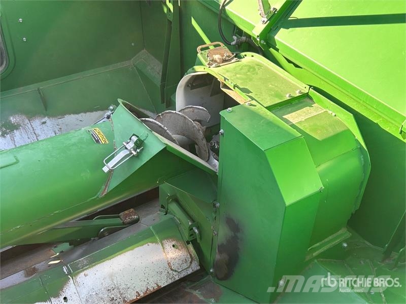 John Deere S680 حصادات