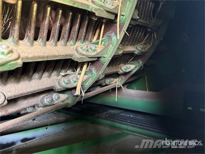 John Deere S680 Mietitrebbiatrici