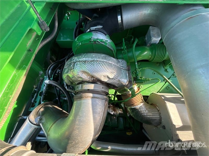 John Deere S680 حصادات