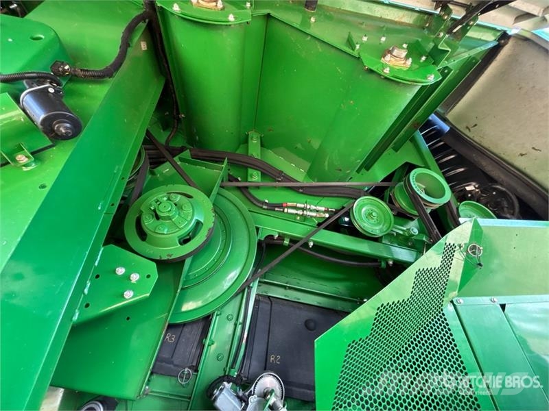 John Deere S680 Kombájnok