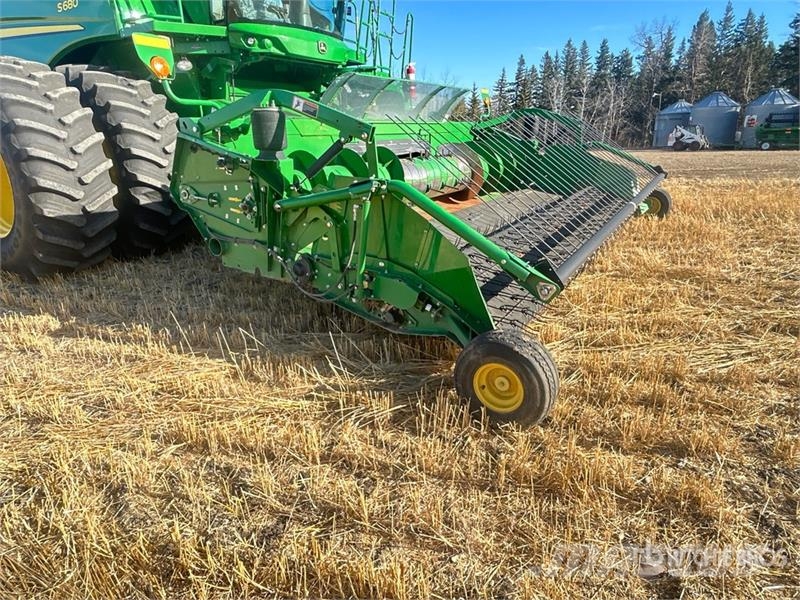 John Deere S680 حصادات