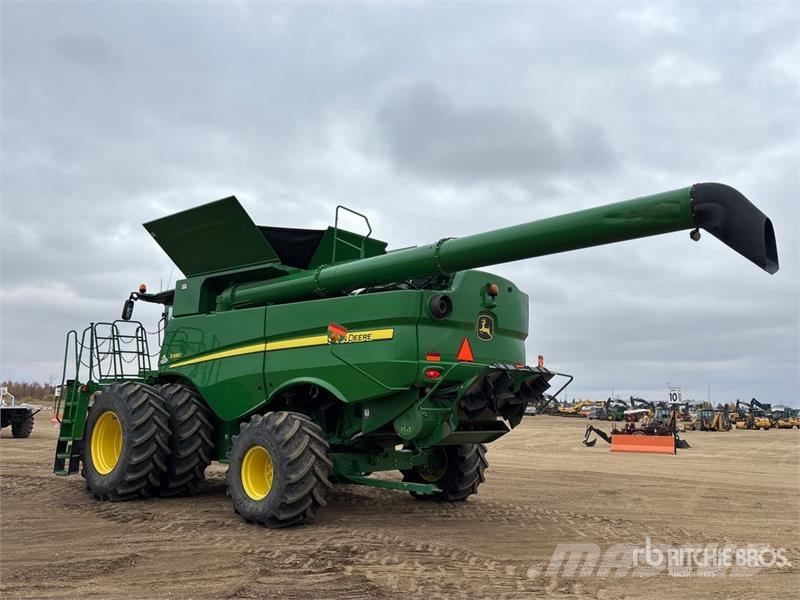 John Deere S680 Mietitrebbiatrici