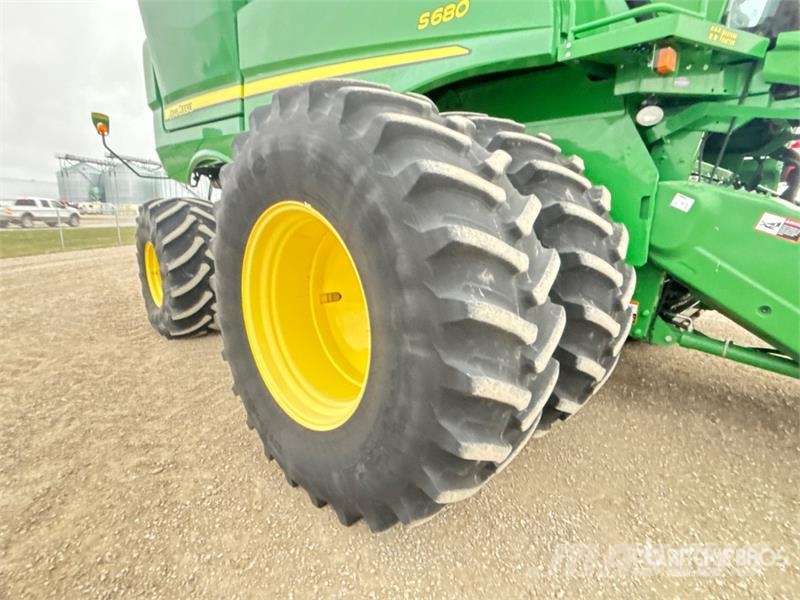 John Deere S680 Kombájnok
