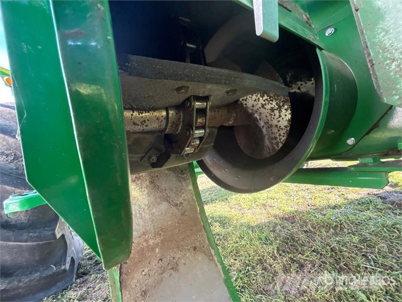 John Deere S680 Mietitrebbiatrici