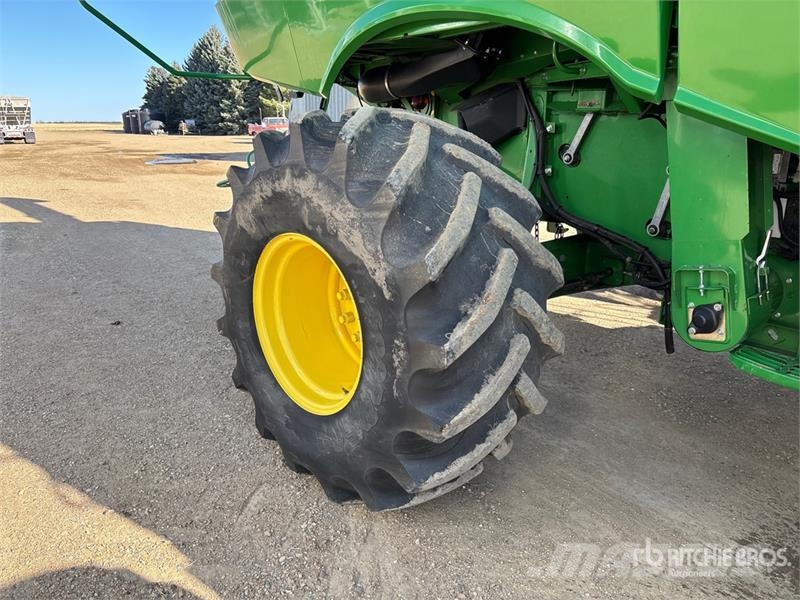 John Deere S680 Kombájnok