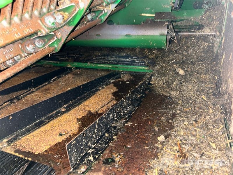 John Deere S680 حصادات