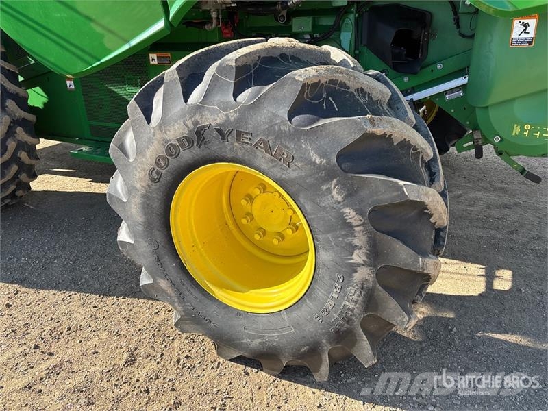 John Deere S680 Kombájnok