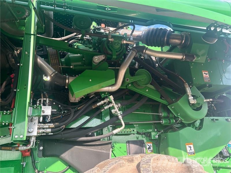 John Deere S680 Mähdrescher