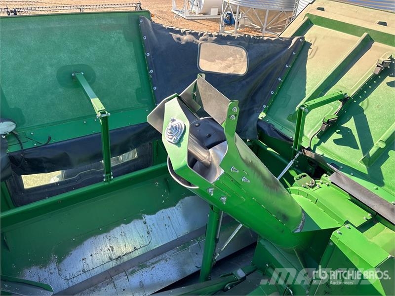 John Deere S680 Kombájnok
