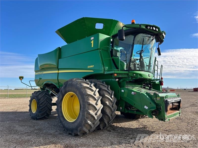 John Deere S680 Maaidorsmachines