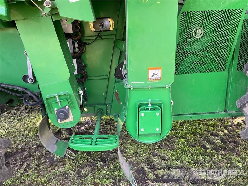 John Deere S680 Mietitrebbiatrici