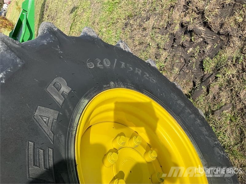 John Deere S680 Mietitrebbiatrici