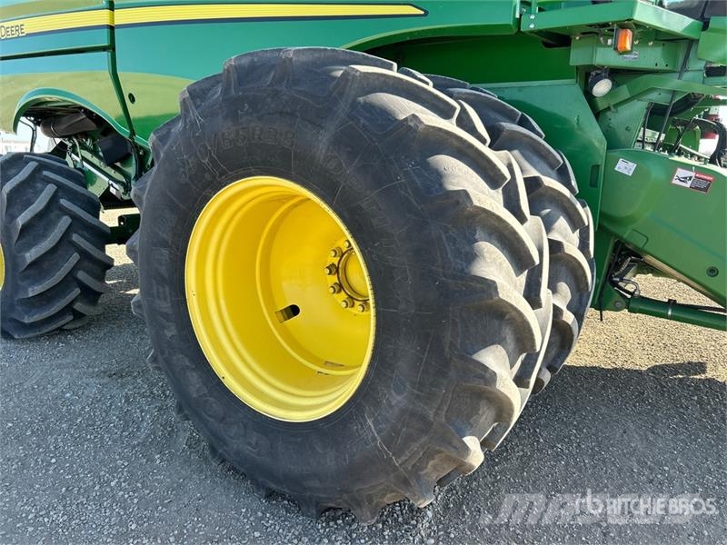John Deere S680 Kombajni