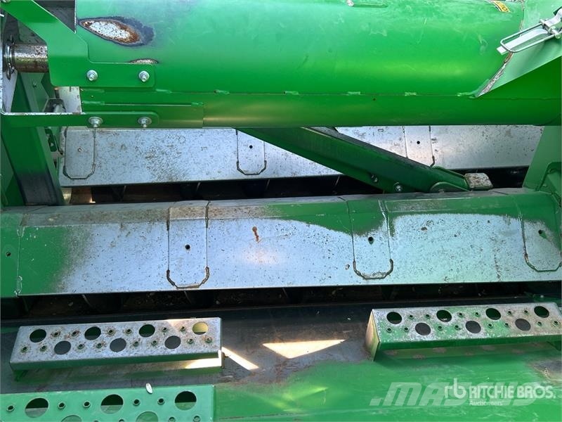 John Deere S680 حصادات
