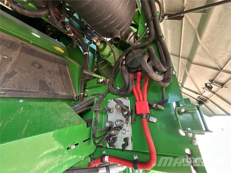 John Deere S680 Kombajni