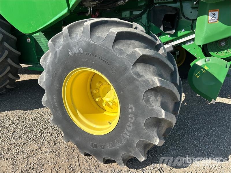 John Deere S680 Kombajni