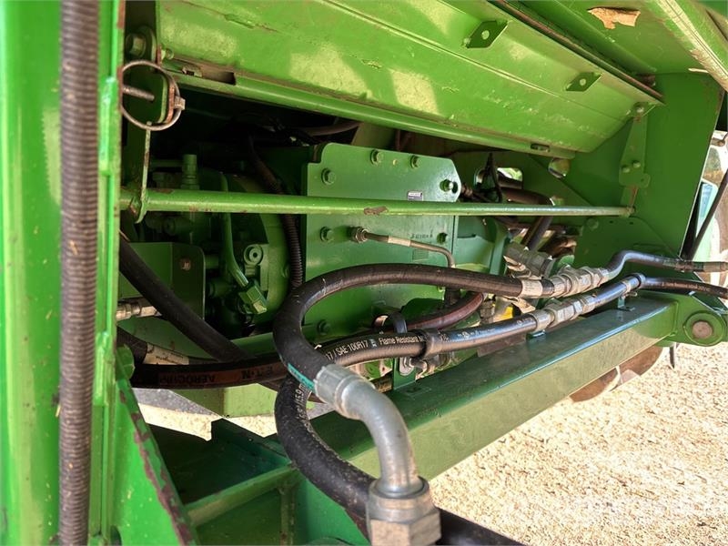 John Deere S680 Skurtreskere