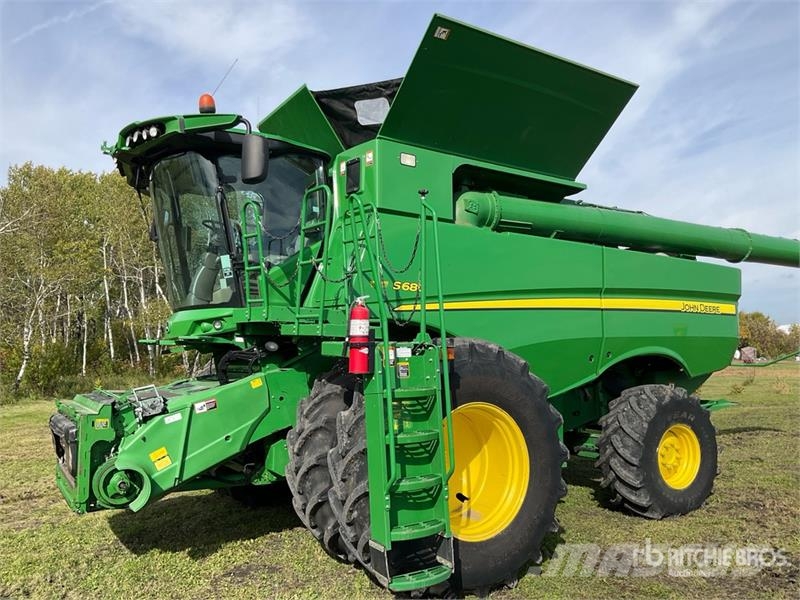 John Deere S680 Mietitrebbiatrici