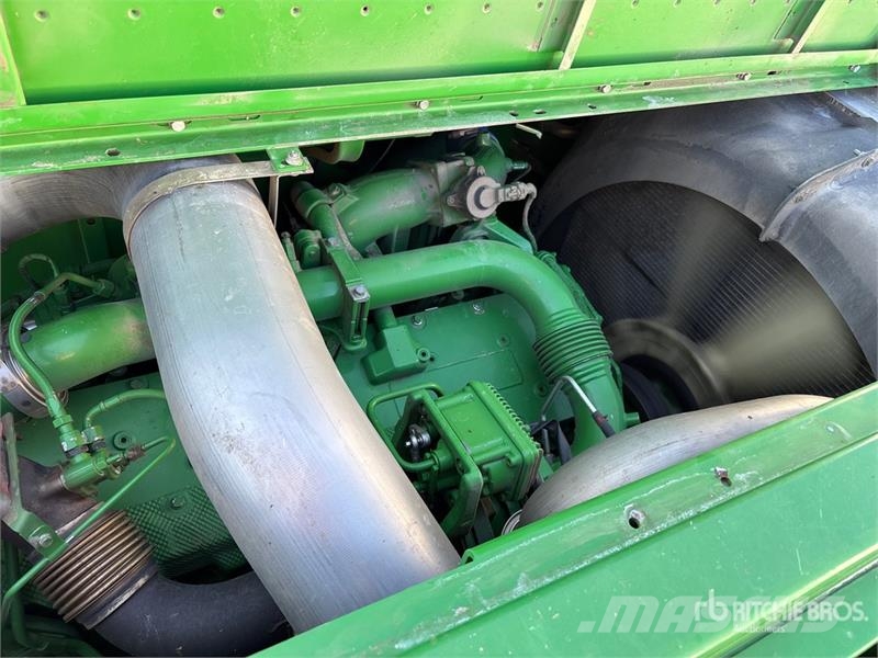 John Deere S680 Skurtreskere