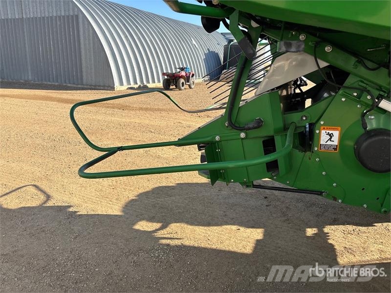 John Deere S680 Skurtreskere
