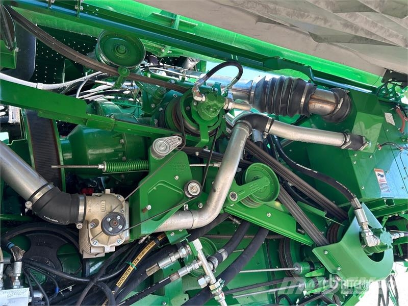 John Deere S680 حصادات