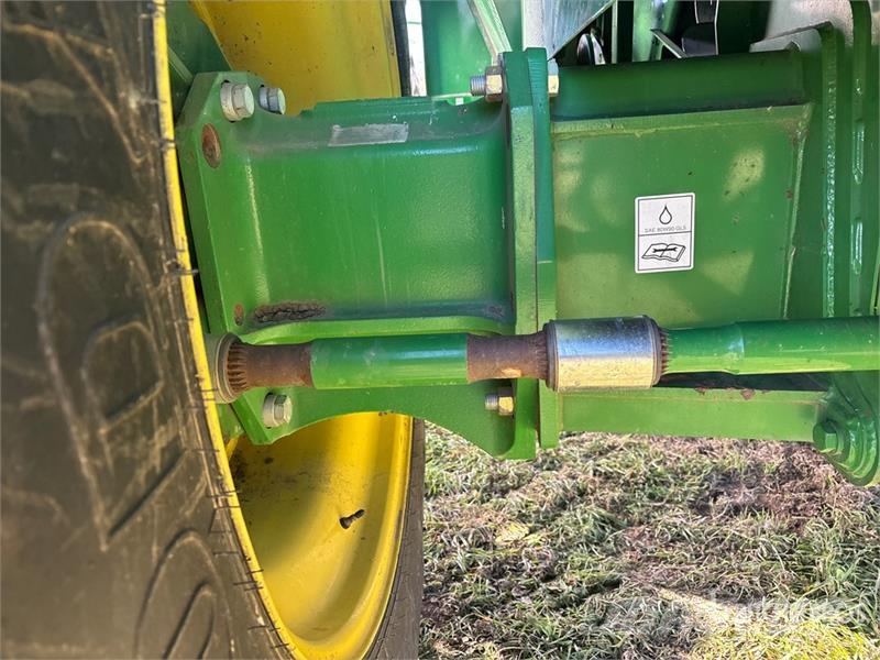 John Deere S680 Mietitrebbiatrici