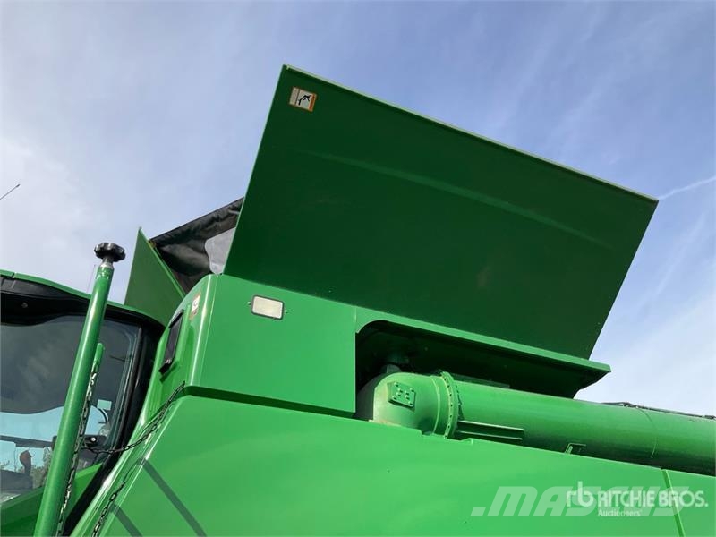 John Deere S680 Mietitrebbiatrici